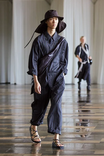 Look 53